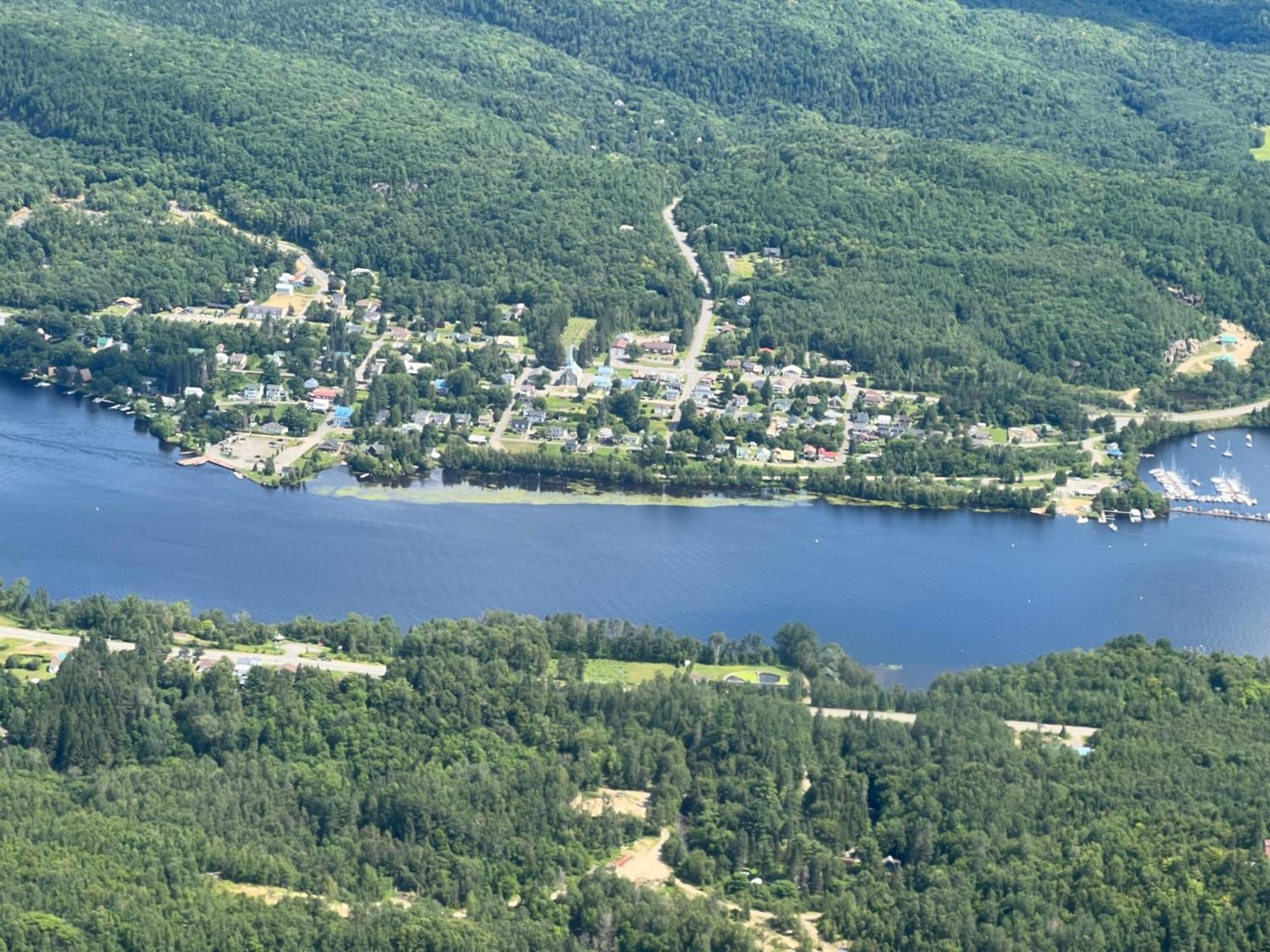 Le Petit Manoir Spa Et Vue Sur Riviere St Maurice Grandes Piles Kültér fotó