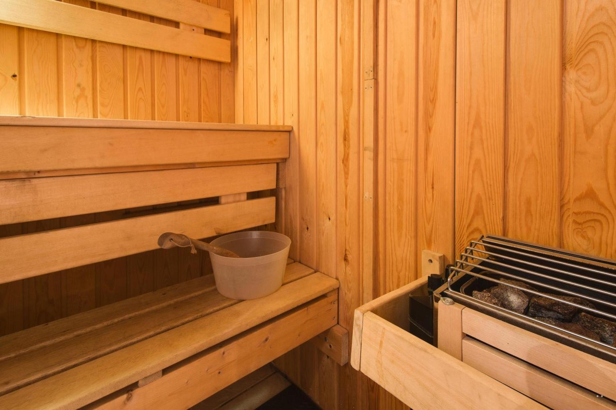 Le Petit Manoir Spa Et Vue Sur Riviere St Maurice Grandes Piles Kültér fotó
